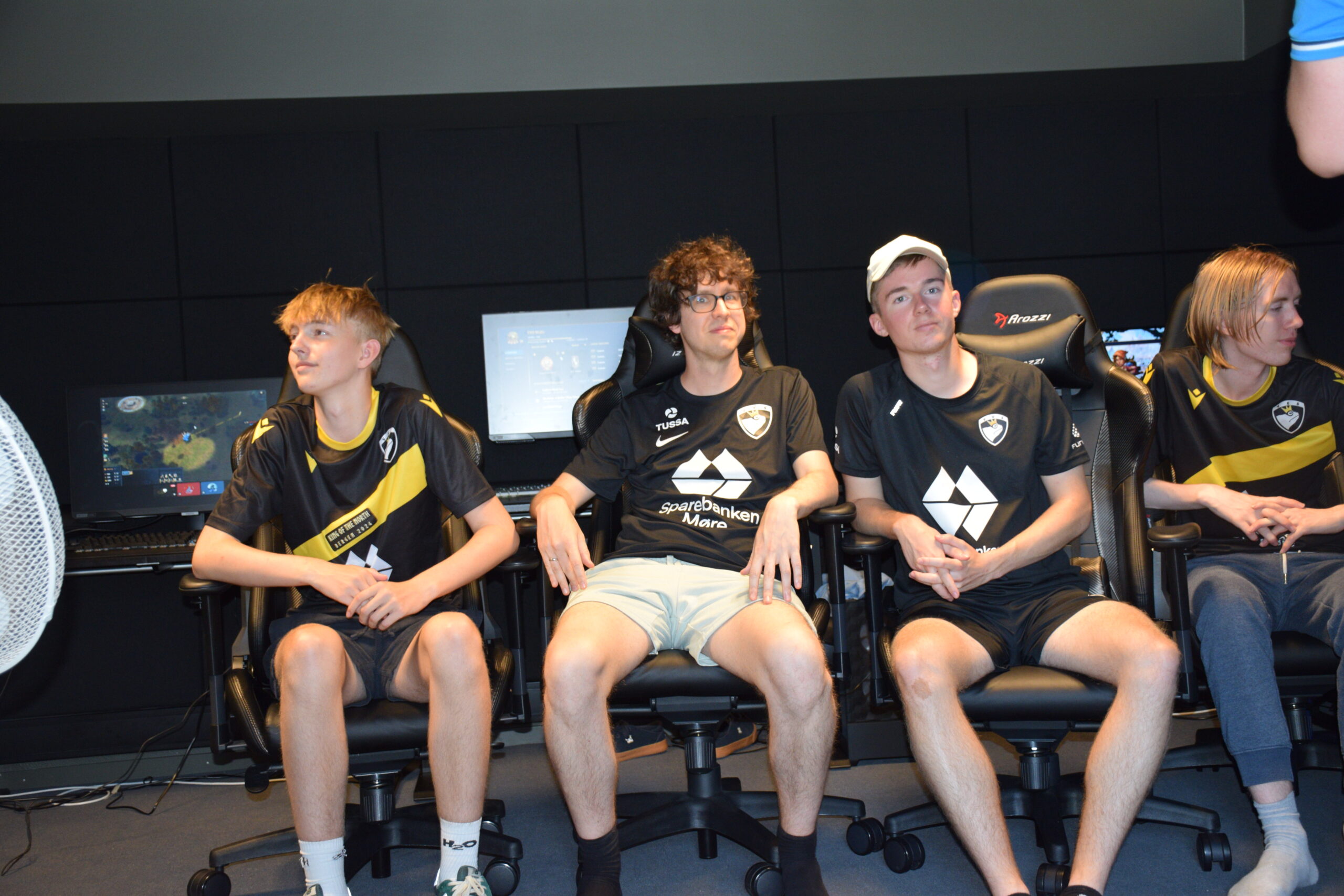 VES Bootcamp Volda 2025, from left: Msn.dk (player), Matiz (coach), Me